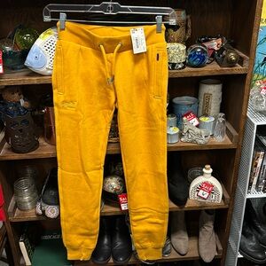 New with tags Superdry yellow sweats women’s size 4